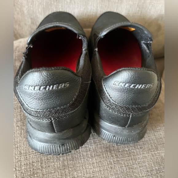 Sketchers non slip women’s work shoes - Picture 2 of 7